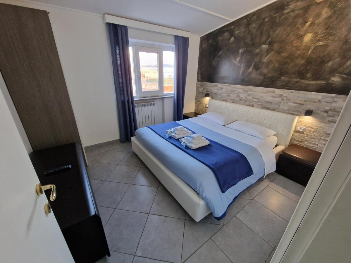 B&B Fr House Affittacamere Колеферо Екстериор снимка