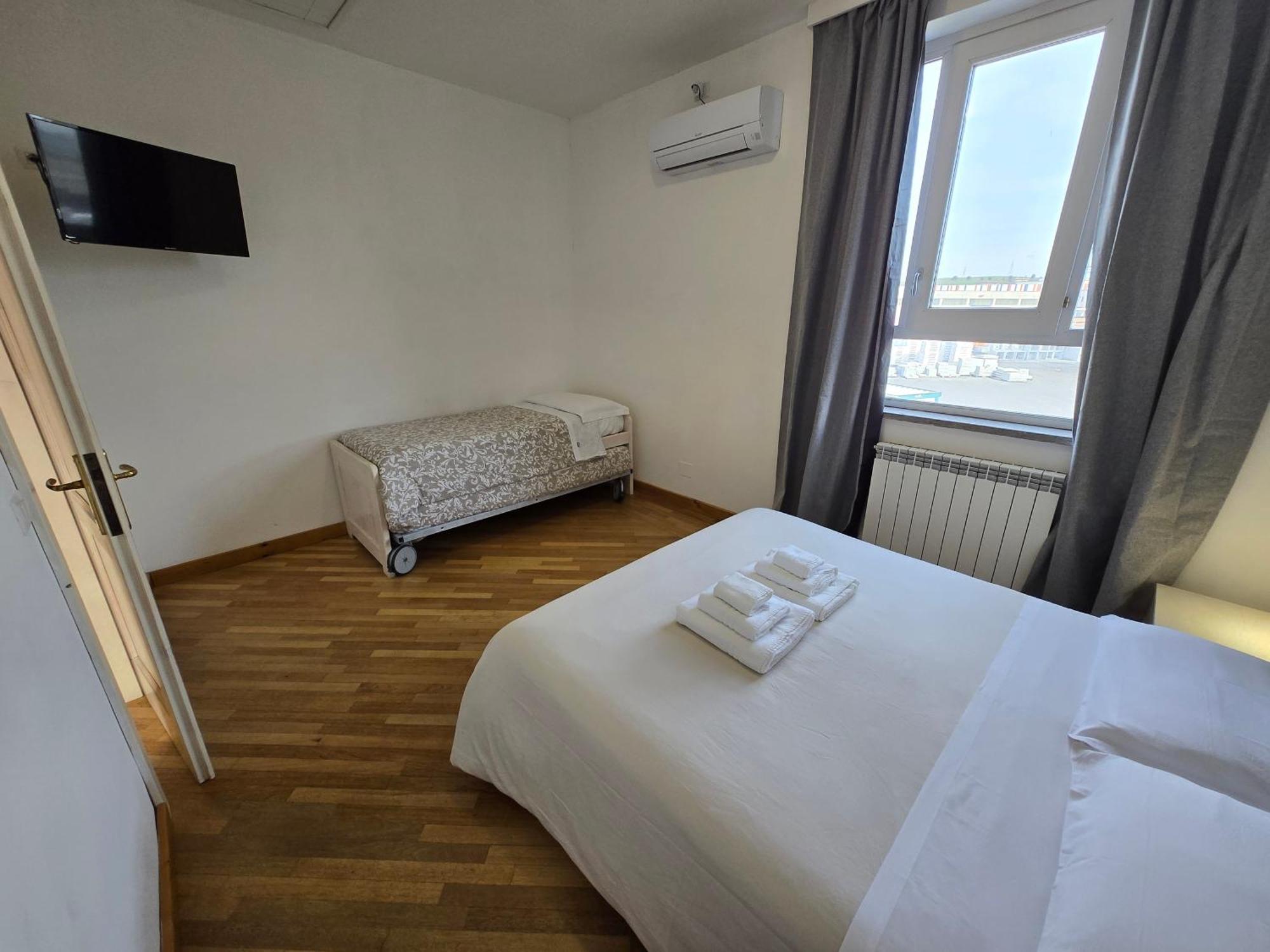 B&B Fr House Affittacamere Колеферо Екстериор снимка